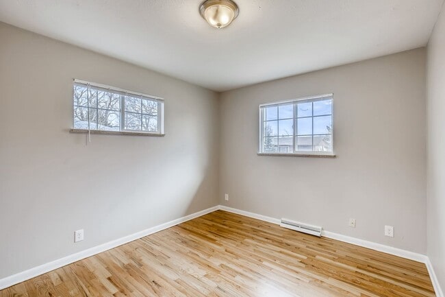 Building Photo - 835 38th St
