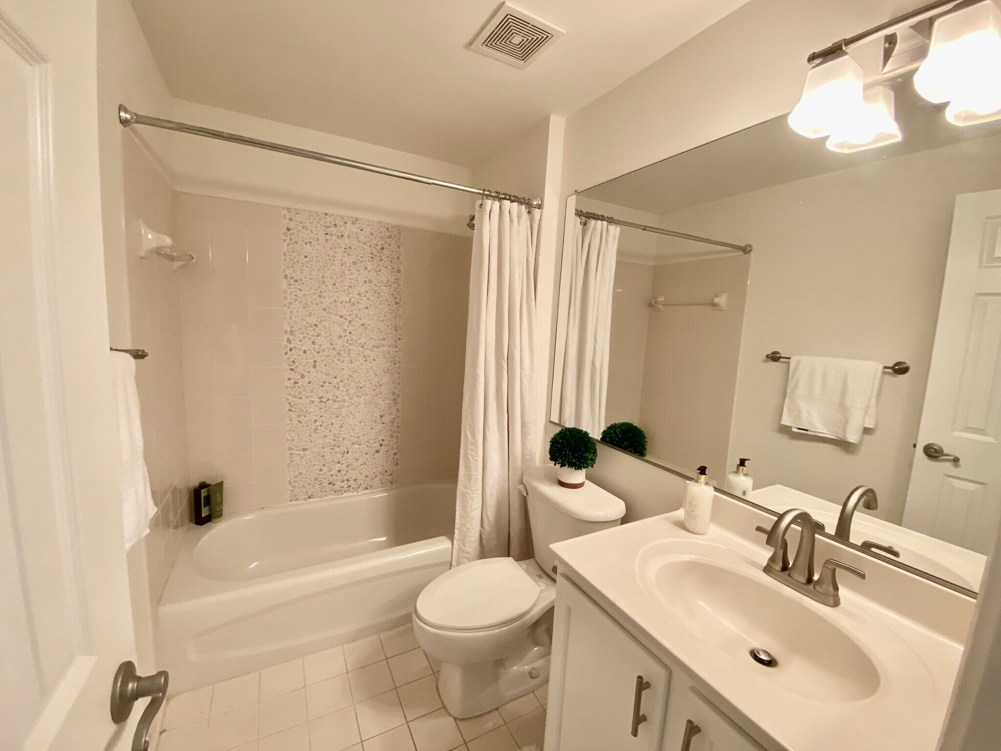3rd Full Updated Bath - 810 Revelstore Ter NE