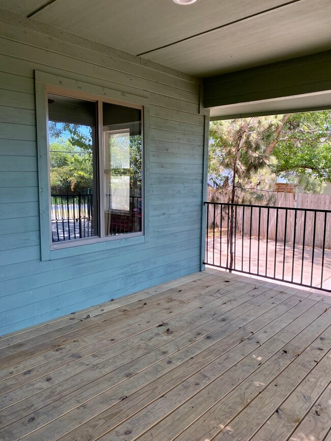 Building Photo - 500 Capitol Dr