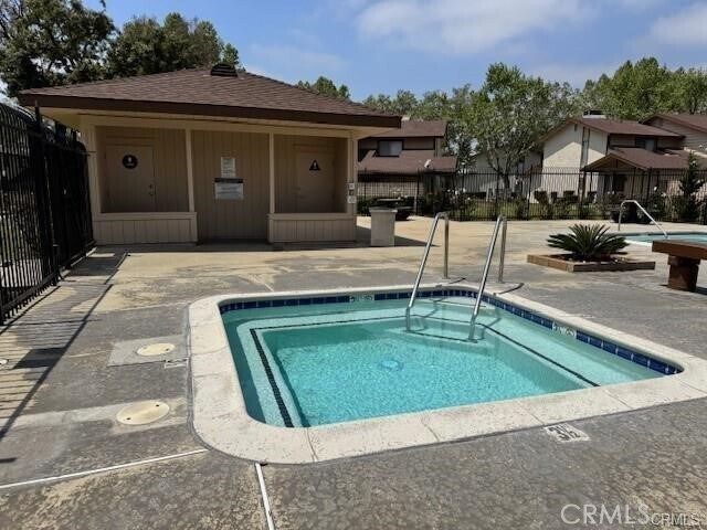 Building Photo - 2104 S Mountain Ave