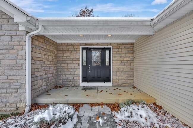 Building Photo - 20401 Matterhorn Dr