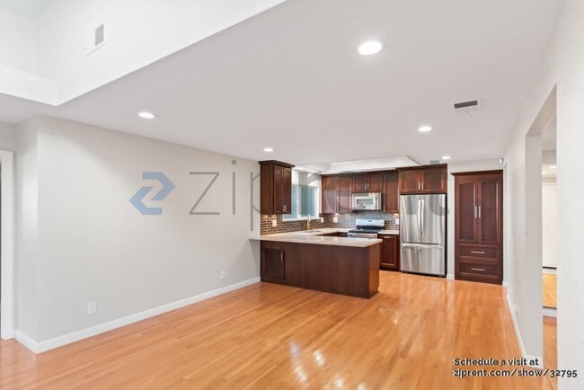 Building Photo - 34348 Atteridge Ct