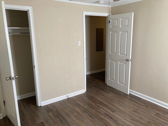 Building Photo - 3226 Holt Rd