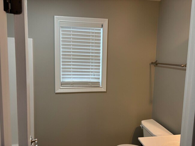 Building Photo - 7013 Golgotha Dr