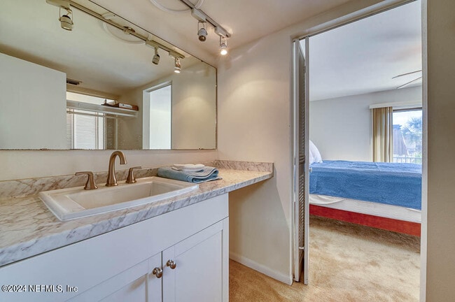 Building Photo - 2321 Costa Verde Blvd