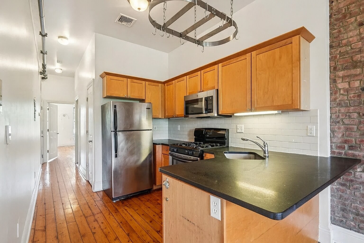 Building Photo - 246 E 58th St