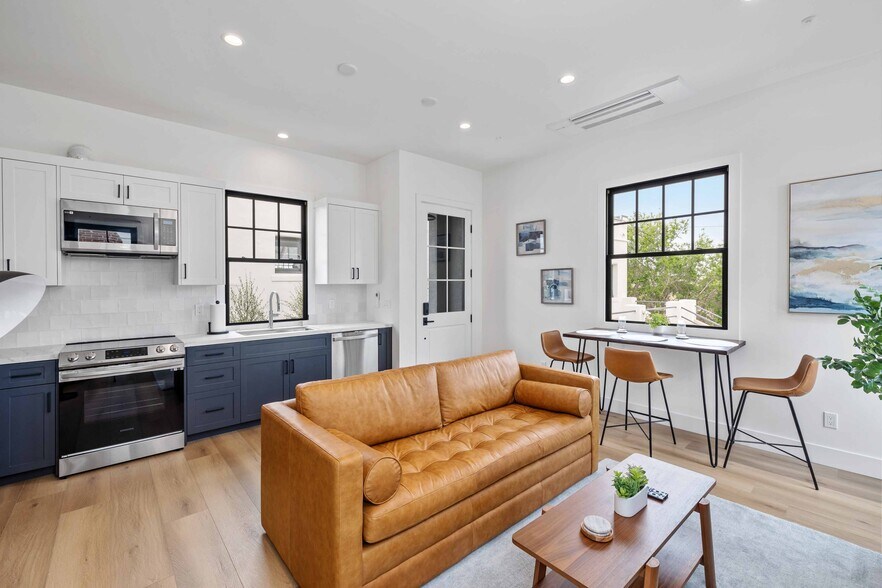 Building Photo - 603 Garnet St