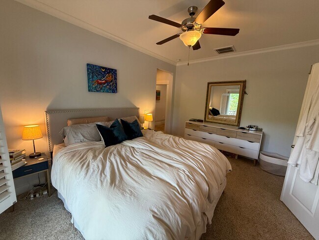 Building Photo - 3 Bedroom 2.5 Bath House in Moultrie Park ...