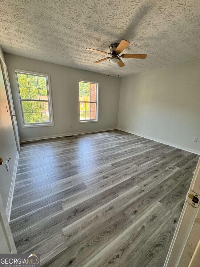 Building Photo - 75 Davis Mill Ct