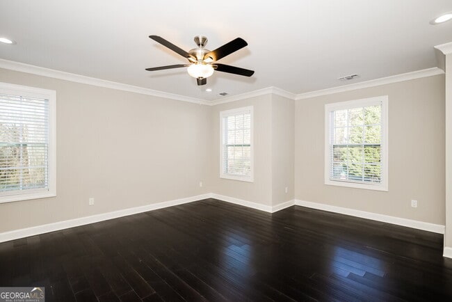 Building Photo - 10 Magan Ct