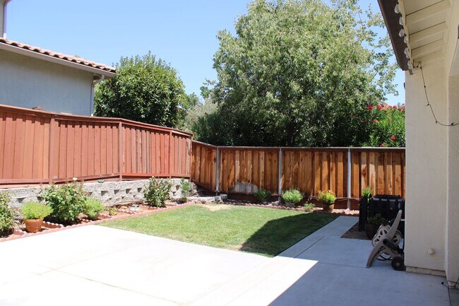 Building Photo - 2645 Flintlock Ln