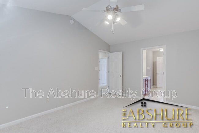 Building Photo - 5223 Malik Dr