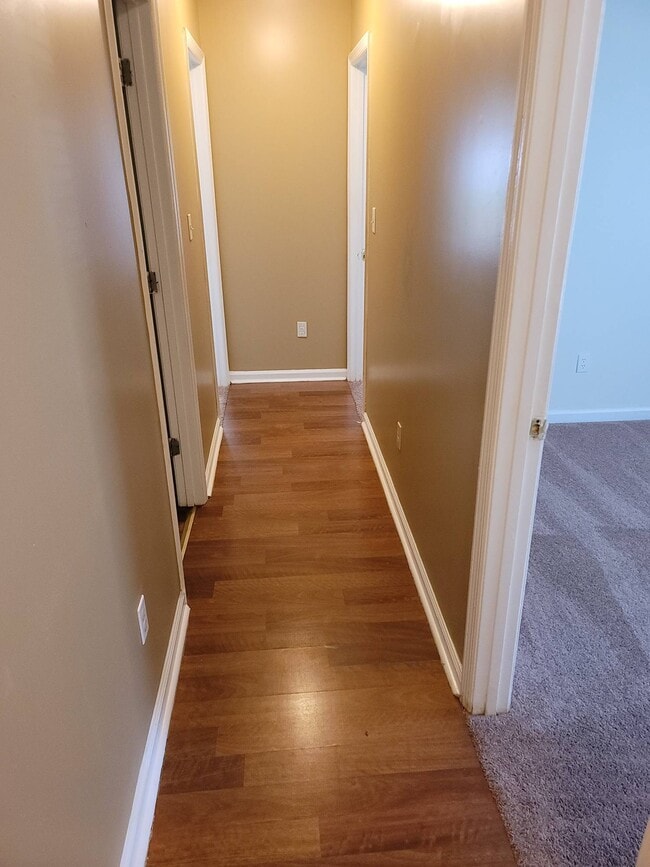 Building Photo - 11 Silver Spur Ct