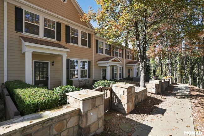 Building Photo - 235 River Green Ave