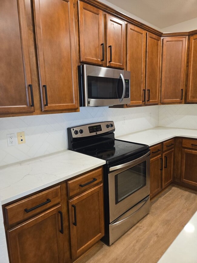 Building Photo - Virginia Beach living at its BEST!