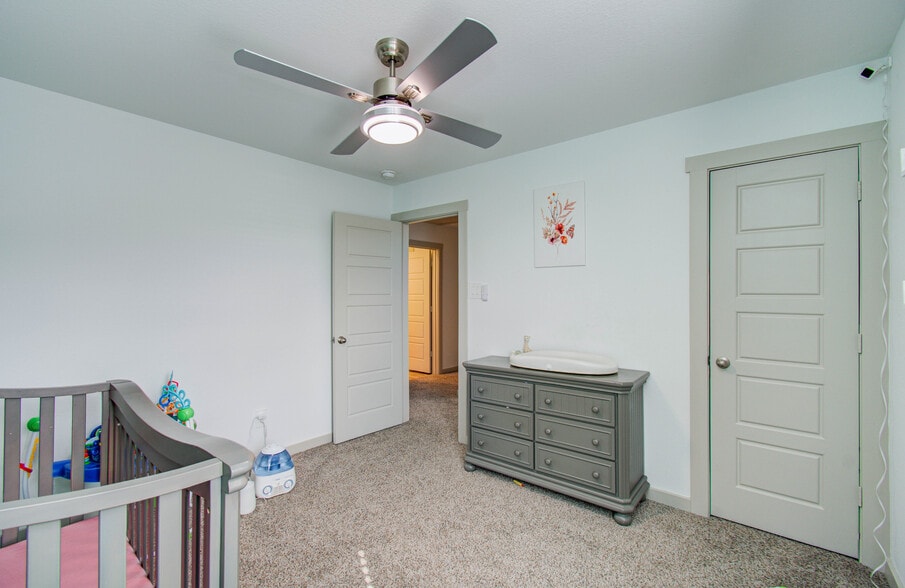 Guest Room 1 - 12806 Rainham Ln