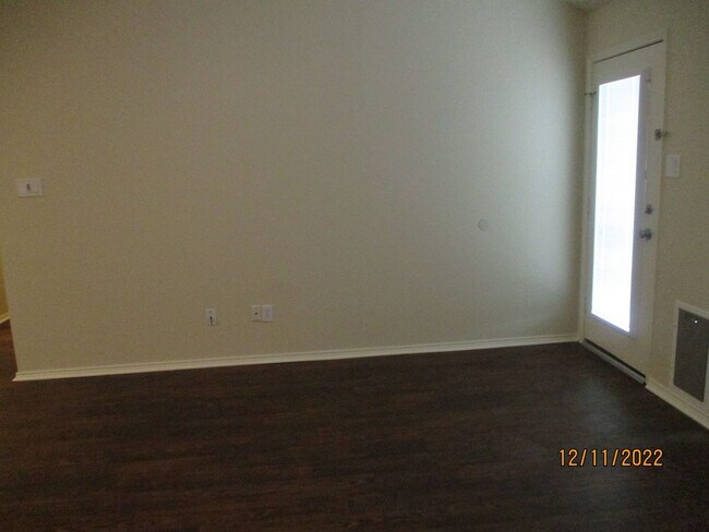 Building Photo - 5144 Waterview Ct