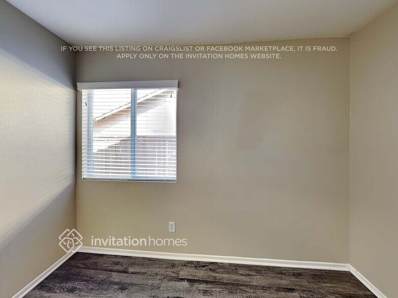 Building Photo - 25375 Mountain Springs St