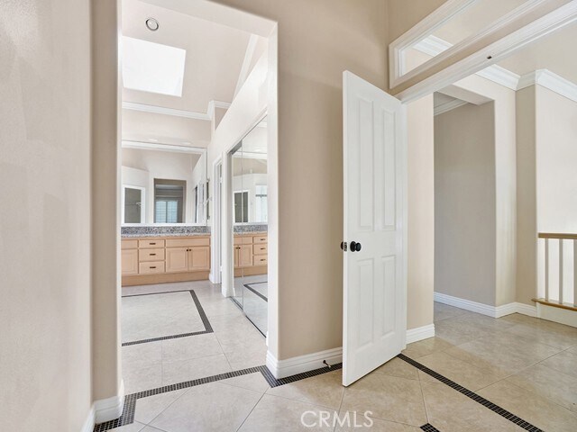 Building Photo - 2326 Pinehurst Dr