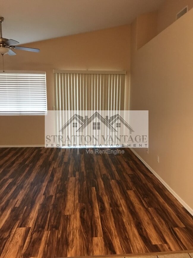 Building Photo - 8201 W Pima St