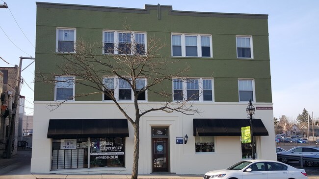 Building Photo - 503 Duane St