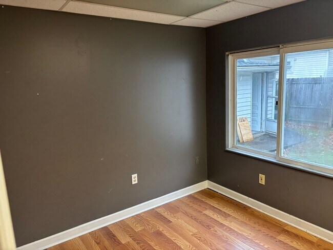 Building Photo - 208-210 McClure