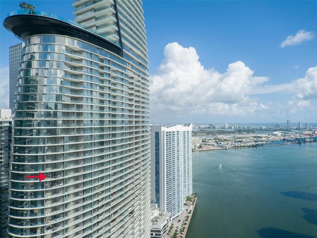 Building Photo - 300 Biscayne Blvd Way