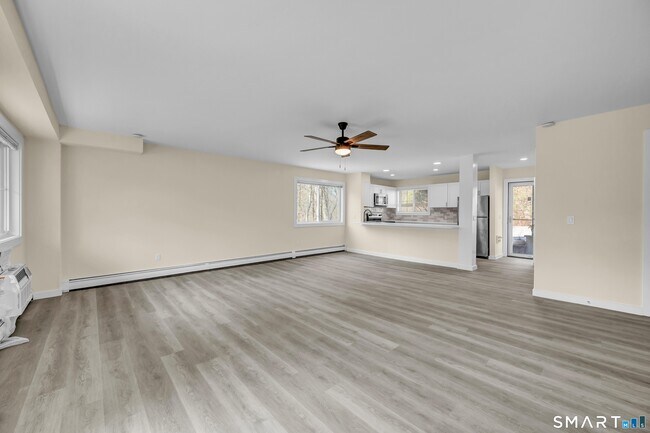 Building Photo - 113 Park Ave