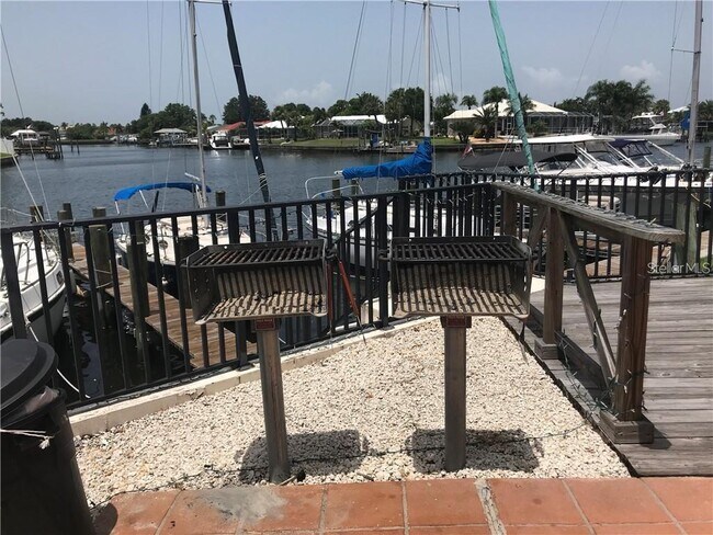 Building Photo - 1028 Apollo Beach Blvd