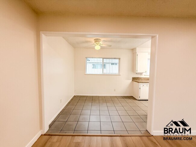 Building Photo - 5131 Buffalo Ave