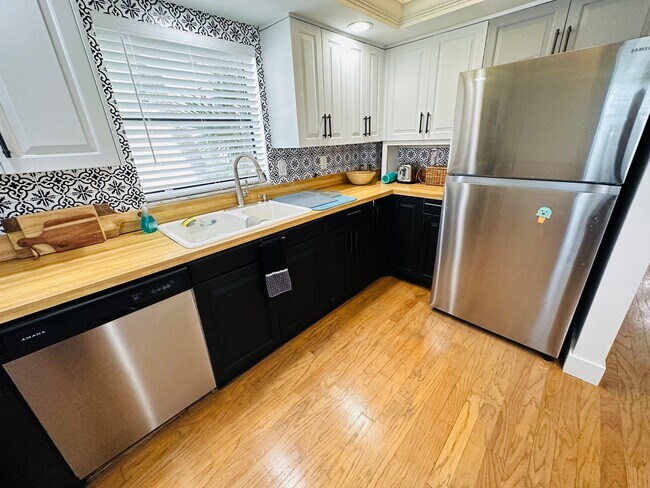 Building Photo - 12274 1st St W