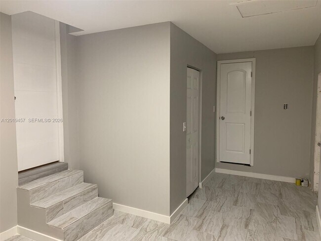 Building Photo - 1244 NE 149th St