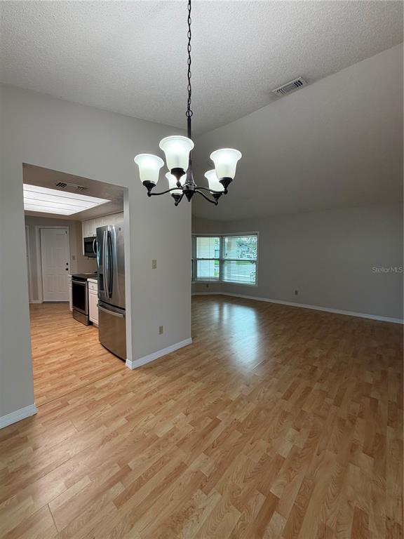 Building Photo - 3727 Dunwich Ave