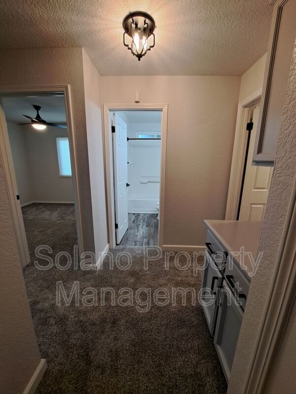 Building Photo - 357 Shannon Dr