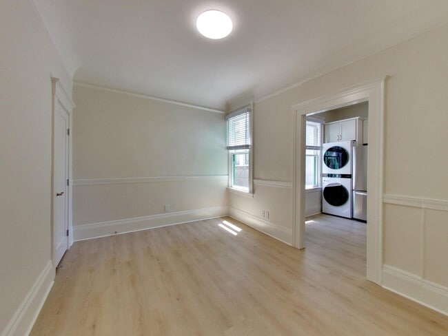 Building Photo - 1367 Grant Ave