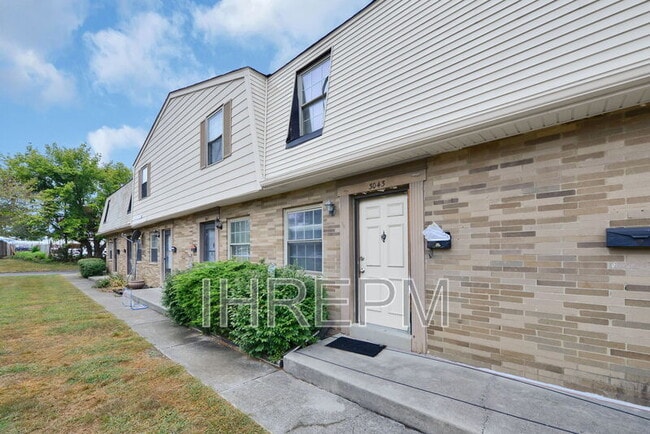 Building Photo - 3043 Morsetown Ct S