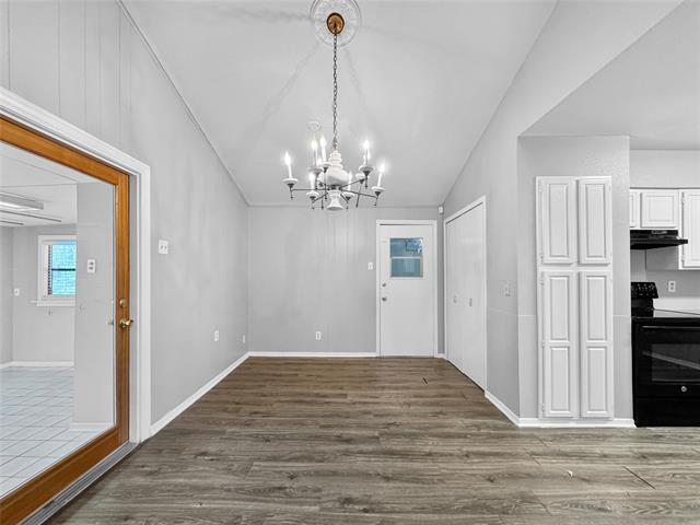 Building Photo - 1319 Wisteria Way