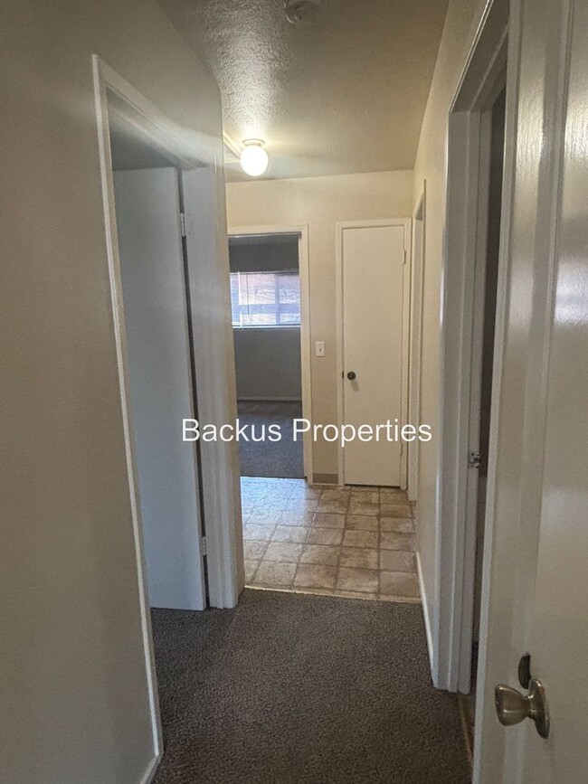 Building Photo - 476 Belmont Dr