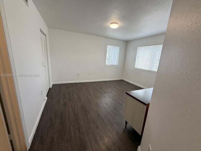 Building Photo - 15470 SW 284th St