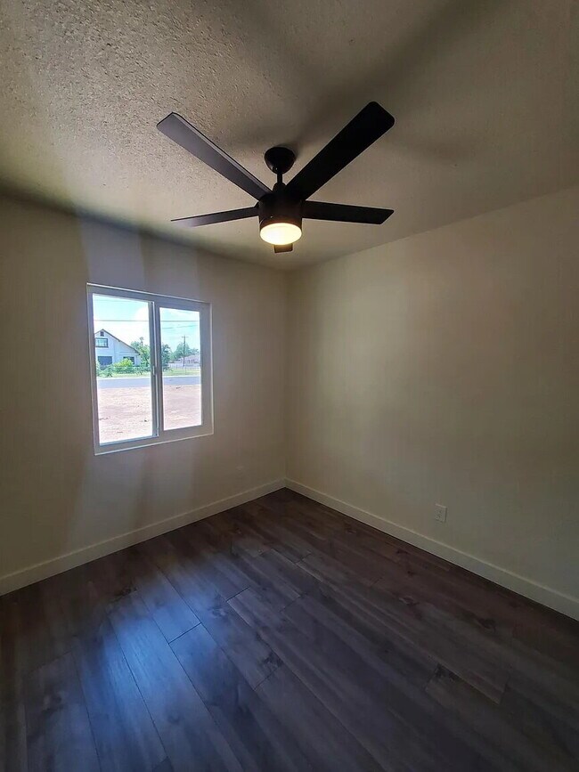Building Photo - CHARMING 1-BEDROOM HOME NEAR DOWNTOWN GLENDALE