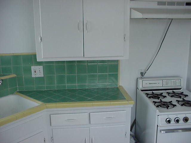 Building Photo - 3796 Colonial Ave