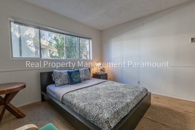 Building Photo - Amazing 2 bed 2 bath