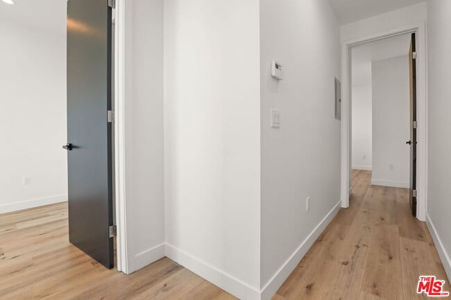 Building Photo - 1520 Magnolia Ave