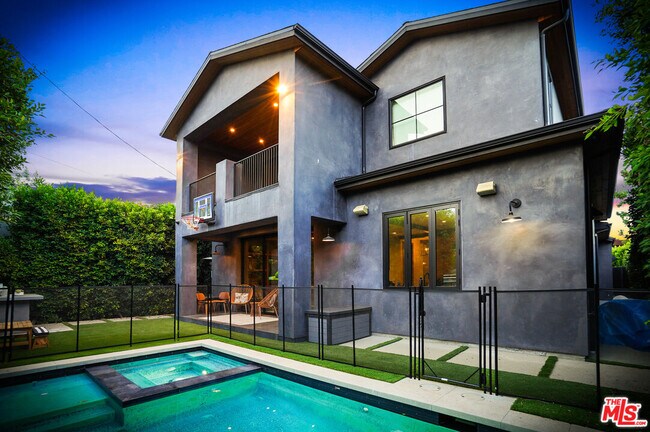 Building Photo - 4145 Tujunga Ave
