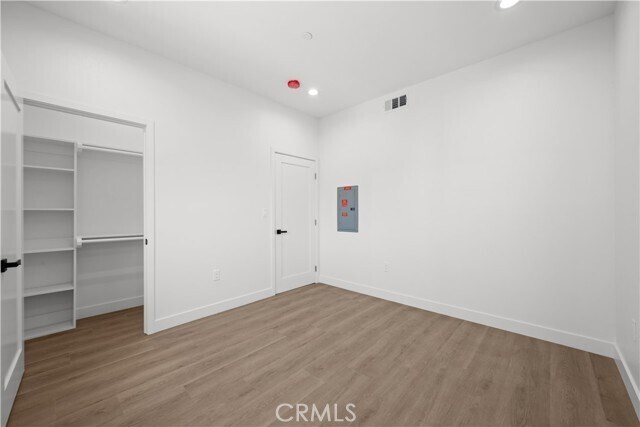 Building Photo - 642 N Boyle Ave