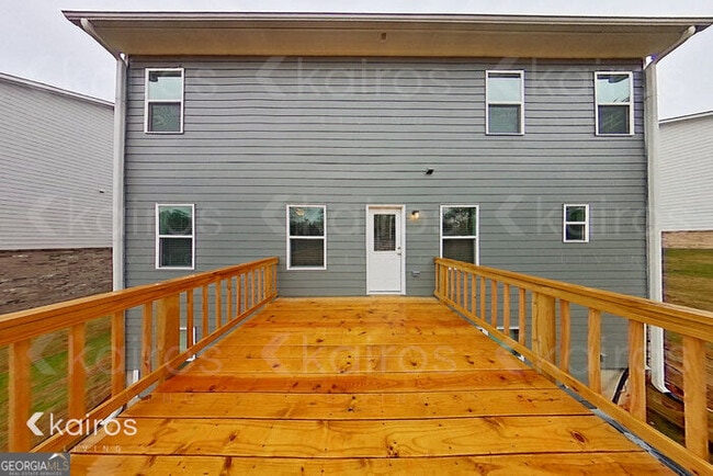 Building Photo - 3428 Bridgewood Dr