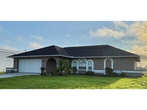 Building Photo - BEAUTIFUL 3 Bedroom 2 bath Move-In Ready!