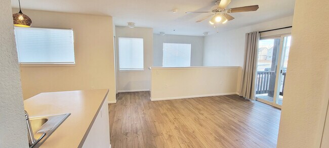 Building Photo - 127 Jules Dr