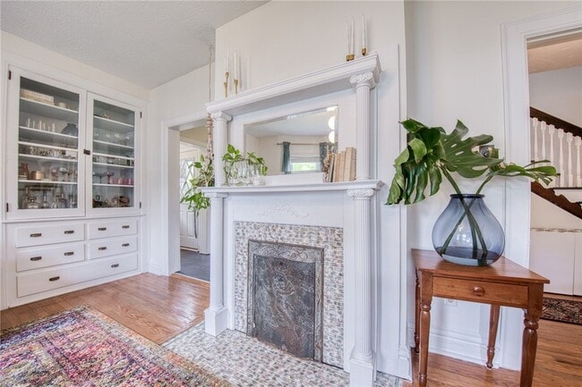 Building Photo - 911 Nevin Ave