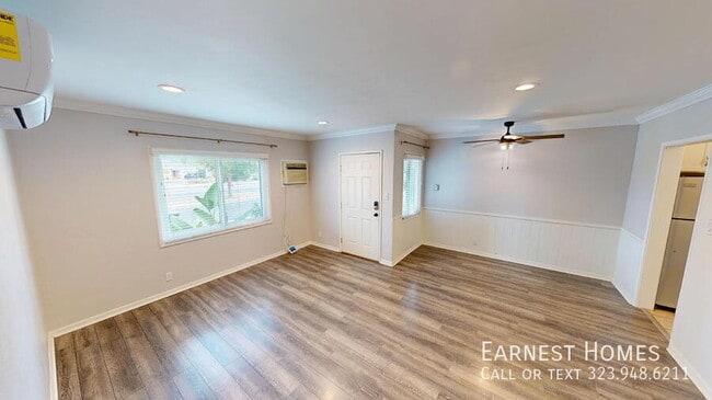 Building Photo - 5917 White Oak Ave